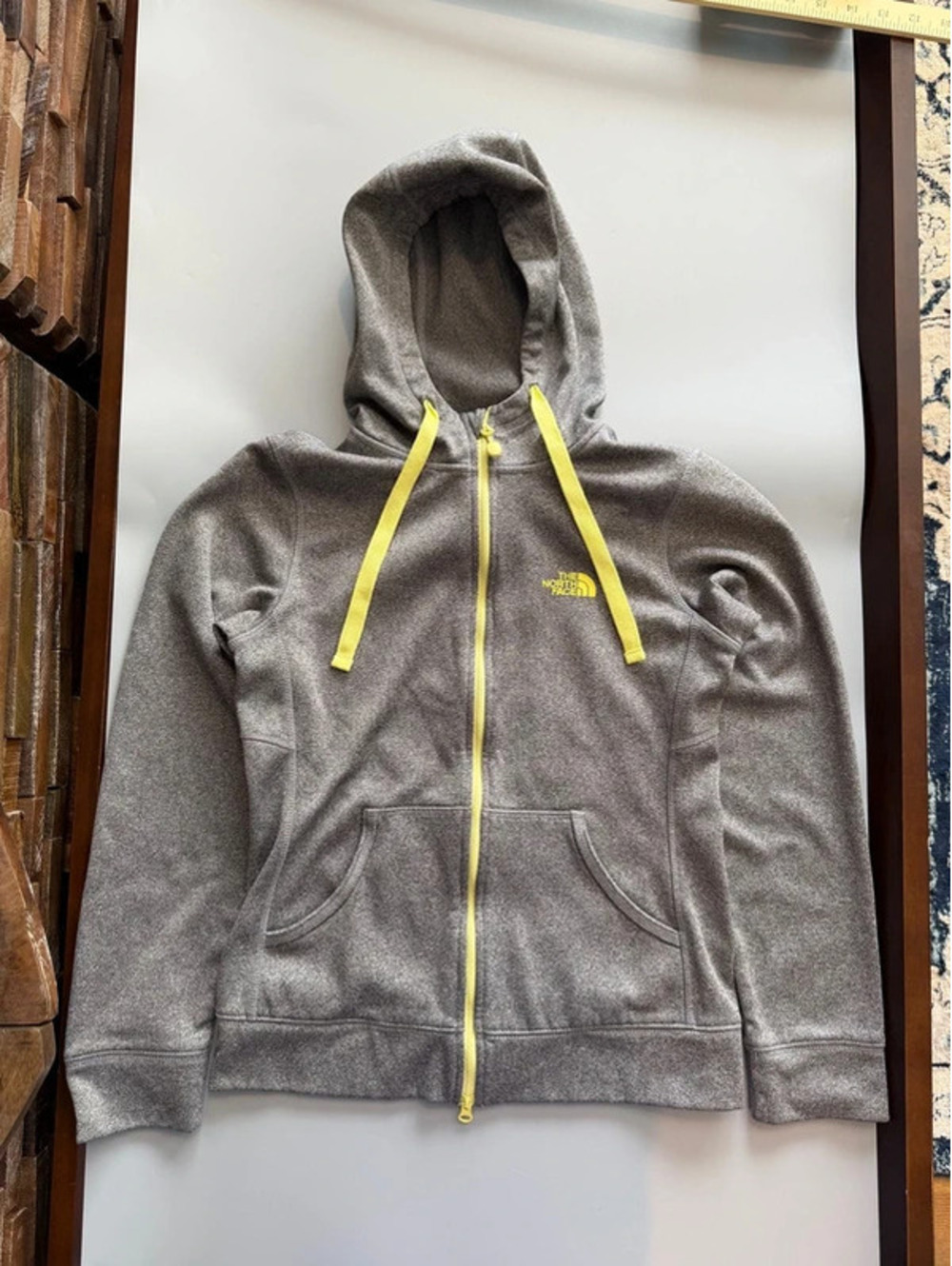 Women’s north face zip up hoodie grey XS